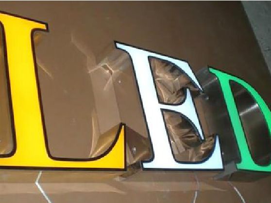 汤阴介绍LED招牌的基础知识。