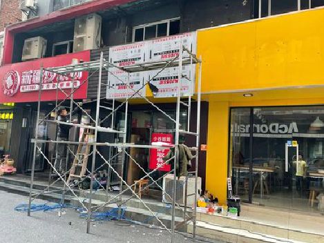 汤阴制作广告招牌如何避免它发黄？